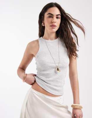 New Look - Racer-Trägertop in Hellgrau