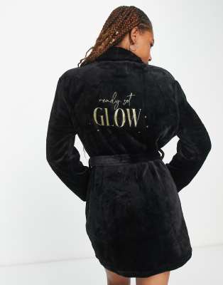 'ready, set, glow' slogan robe in black