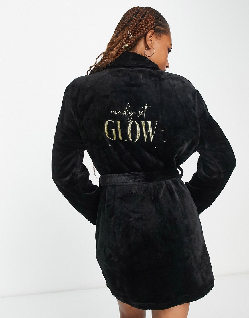 New Look 'ready, set, glow' slogan robe in black