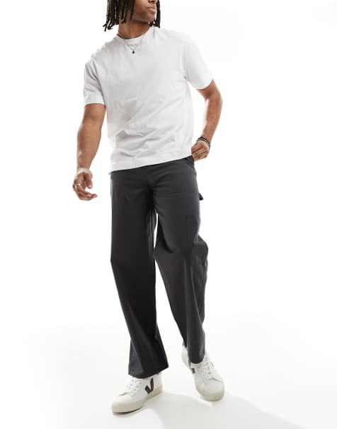New Look relaxed carpenter pants in charcoal grey - view 1