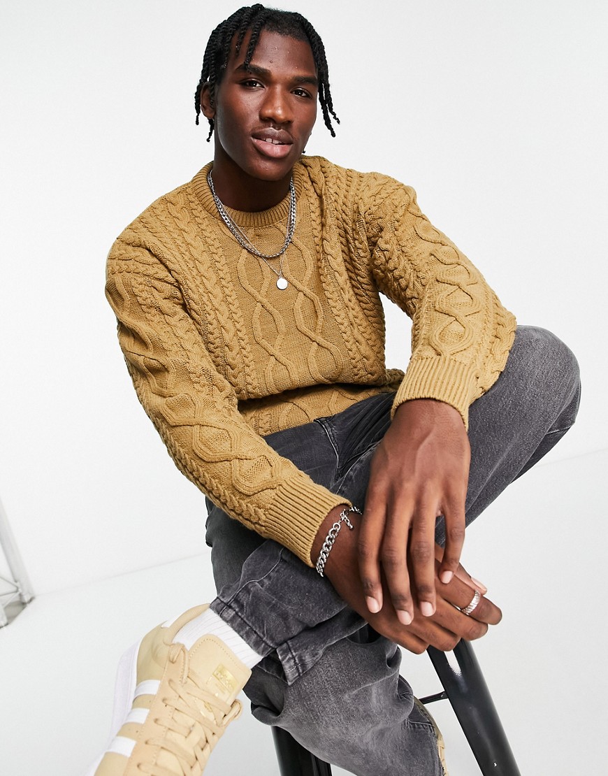 New Look relaxed fit cable crew neck jumper in camel-Neutral