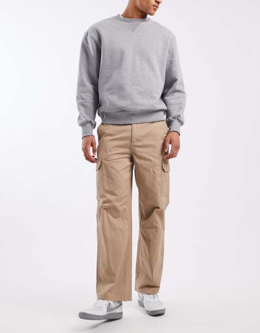 New Look relaxed fit cargo trousers in tan, 2 of 5