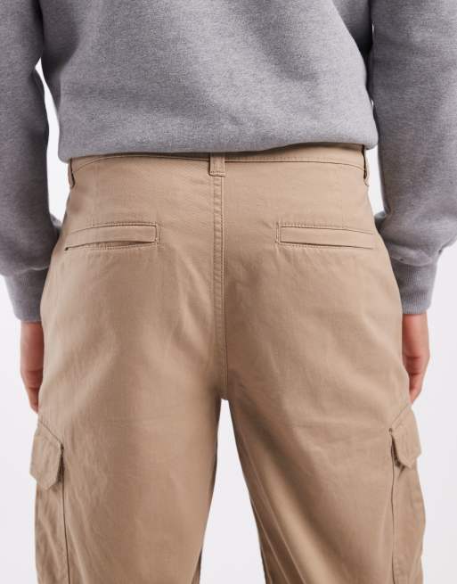 New Look relaxed fit cargo trousers in tan, 5 of 5