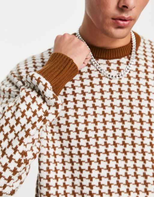 New Look relaxed fit puppytooth jumper in brown, 3 of 4