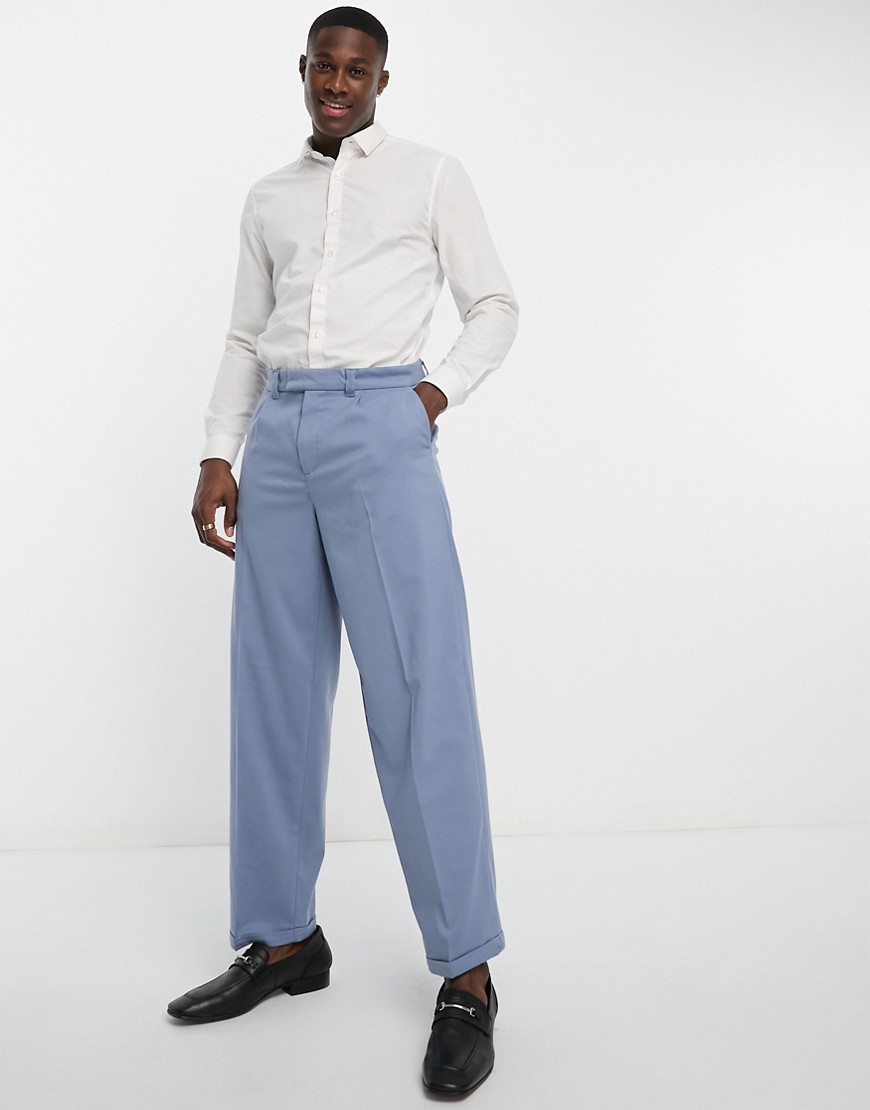 New Look relaxed pleat front trousers in blue
