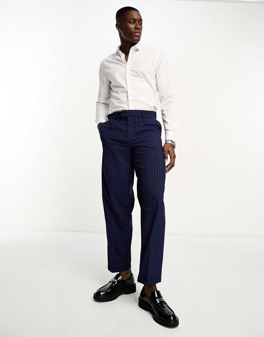 New Look relaxed pleat smart trousers in navy