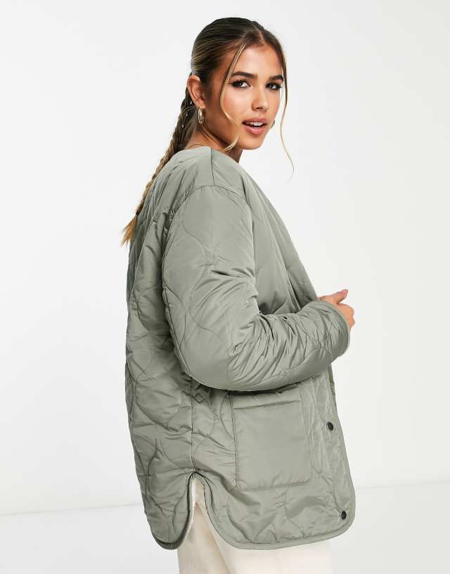 New Look reversible quilted jacket with borg inner in light khaki