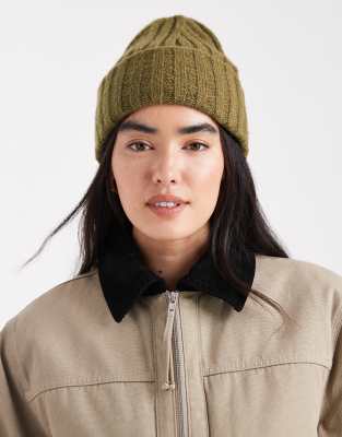 New Look Ribbed Beanie In Green