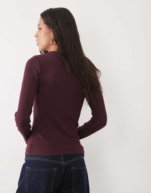 New Look ribbed crew neck long sleeved top in burgundy, 4 of 4