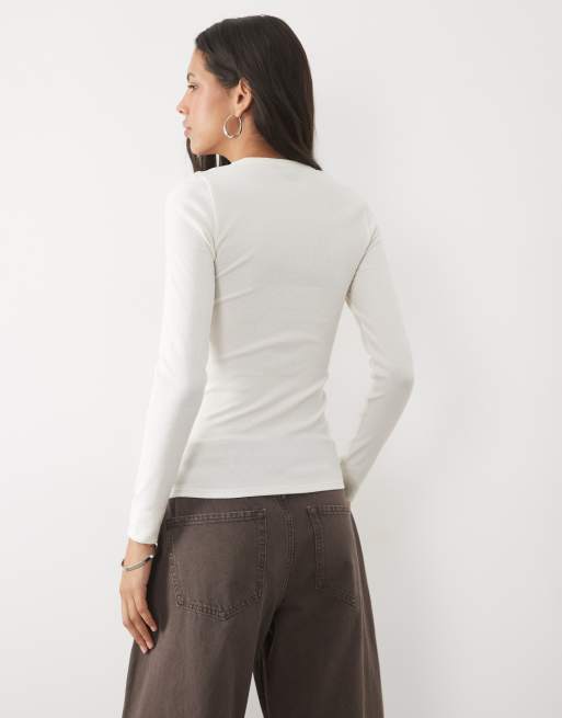 New Look ribbed crew neck long sleeved top in cream, 4 of 4