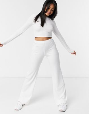 New Look ribbed crop top & wide leg pants set in white