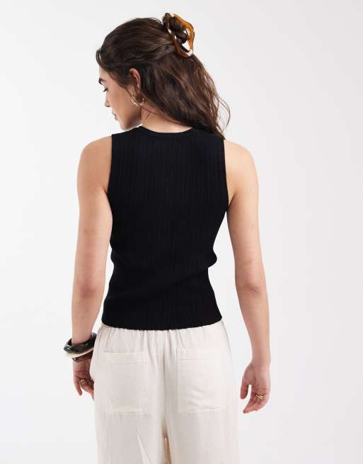 New Look ribbed knitted button down vest in black, 4 of 4