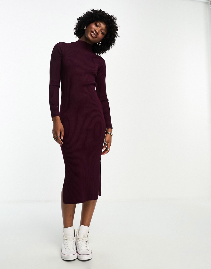 New Look ribbed knitted dress with side split in burgundy-Red