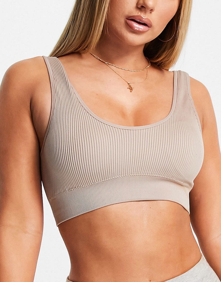 New Look ribbed seamless bra in sand-Brown
