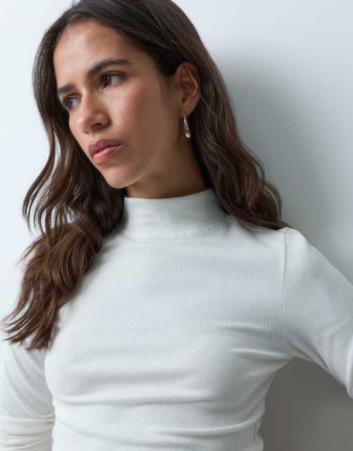 New Look ribbed stand neck long sleeve top in cream, 3 of 4