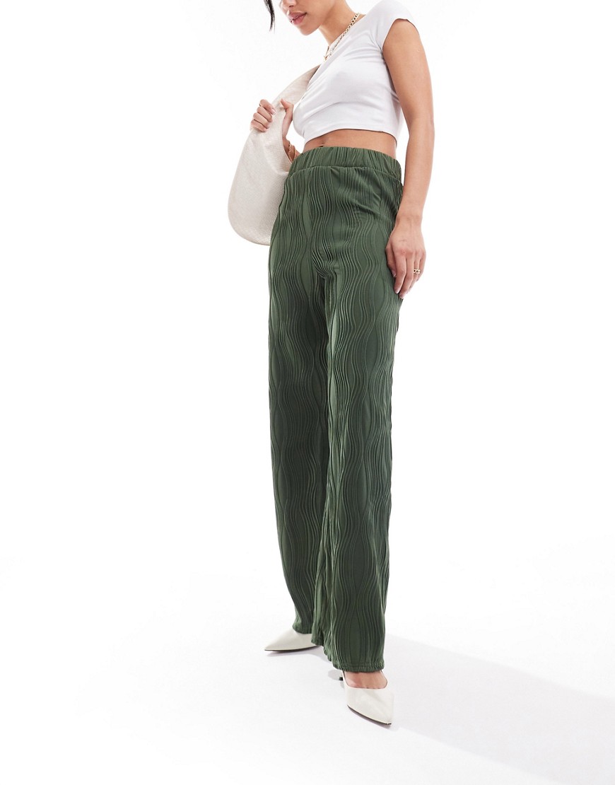 New Look ripple wide leg trousers in khaki-Green