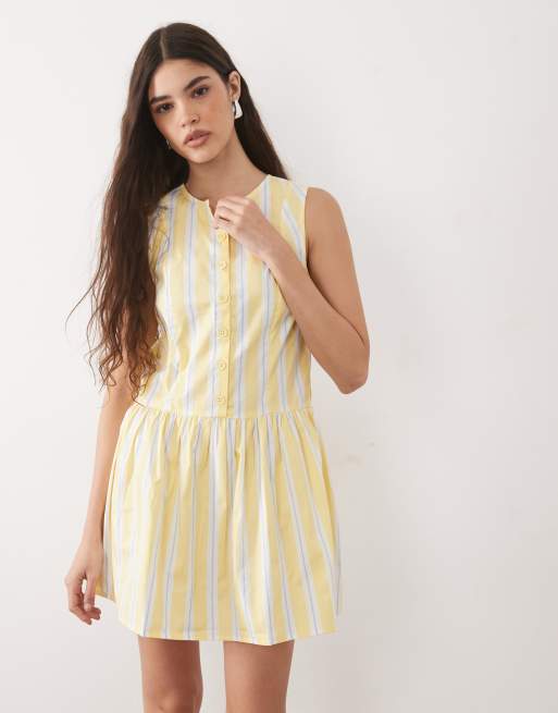 New Look - Robe courte en popeline à rayures avec taille volantée - Jaune, 2 de 4