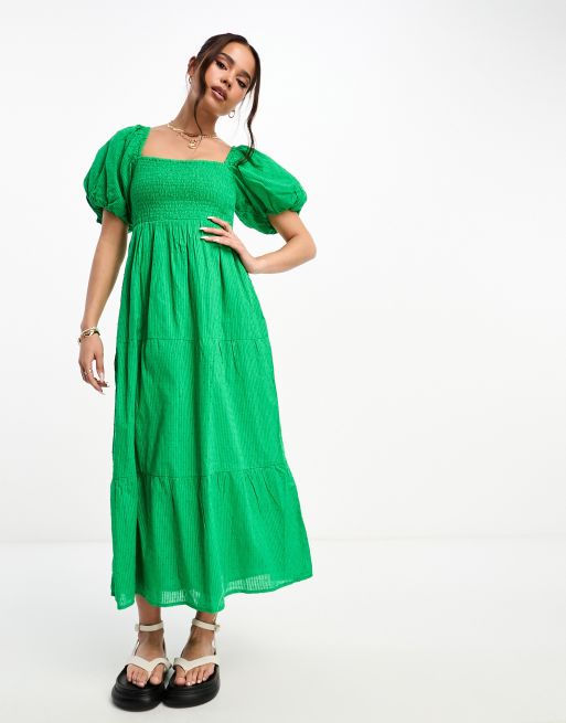 New Look - Robe froncée mi-longue motif plumetis à volants étagés et manches bouffantes - Vert vif