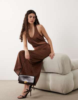 Robe mi-longue dos nu satinée à pois et col bénitier - Marron 42