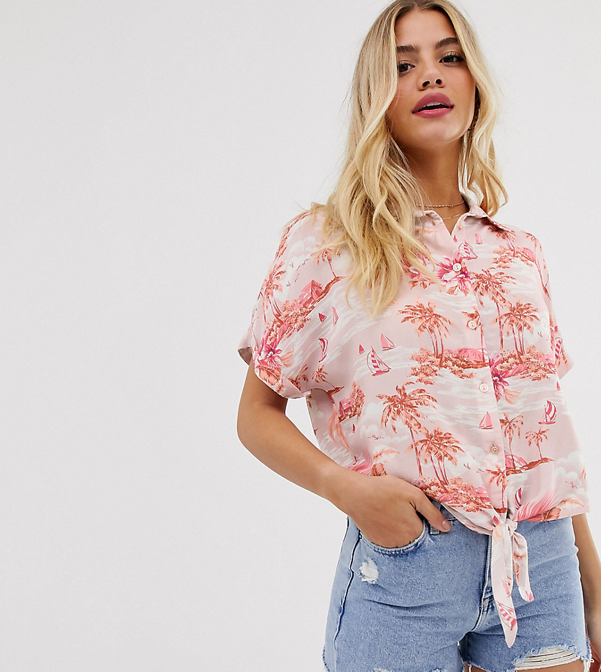 New Look – Rosa skjorta med tropiskt mönster och knytning framtill