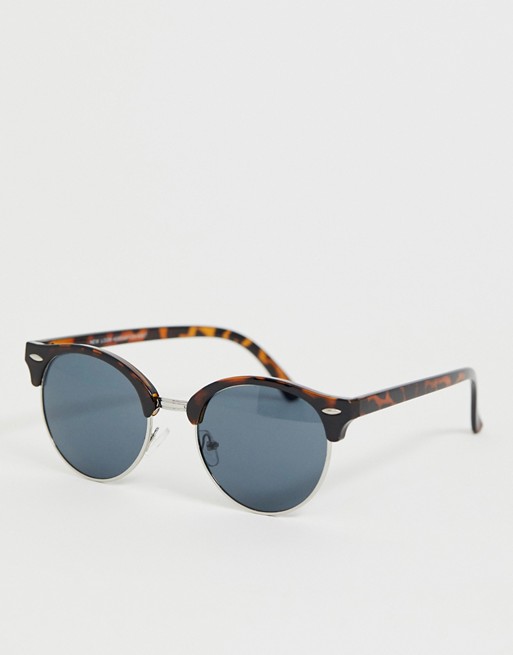 New Look round sunglasses in brown tortoise shell