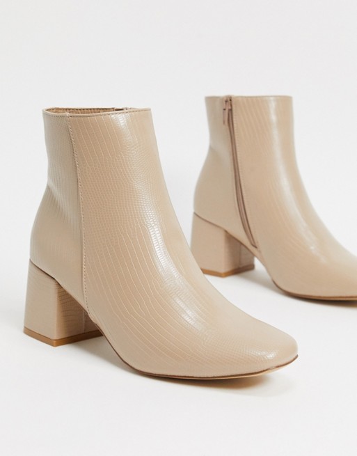 New Look block heeled boot in oatmeal lizard