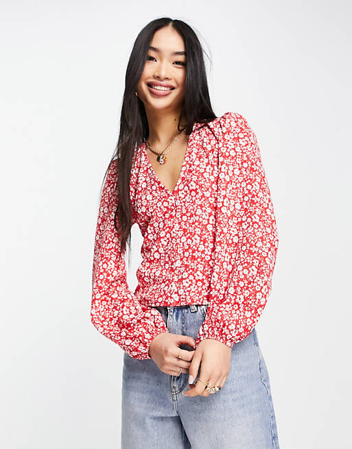  Shirts & Blouses/New Look ruched front top in white floral 