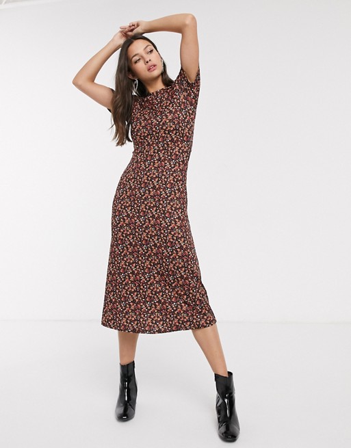 New Look ruched sleeve midi dress in ditsy floral