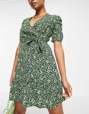 New Look ruched sleeve wrap mini dress in green floral | ASOS