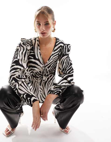 New Look ruffle long sleeve blouse in zebra print - view 1