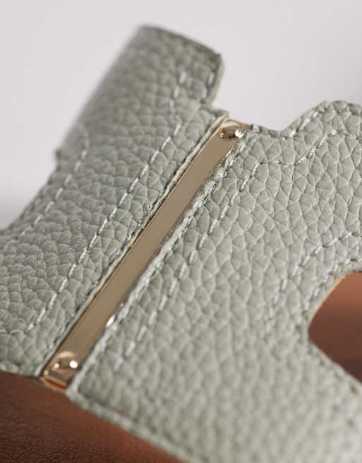 New Look – Sandalen in Blassgrün mit Metallsteg, 2 von 4
