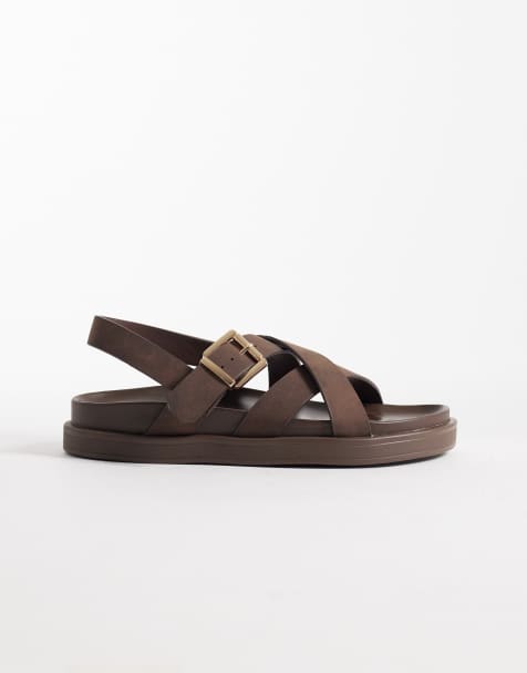 New Look – Sandalen in Braun mit Fersenriemen - view 1