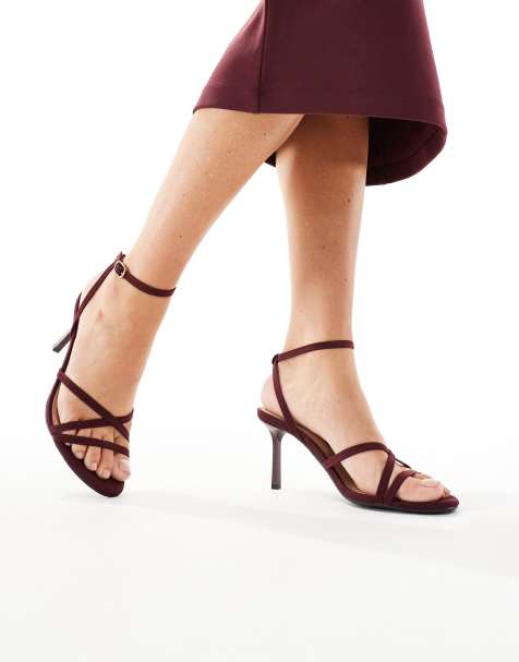 New Look – Sandalen in Burgunderrot mit verdrehtem Riemen und Absatz - view 1