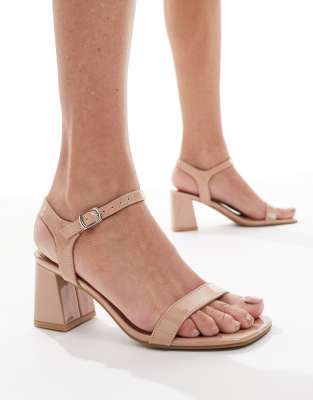 New Look - Sandalen in Creme mit Blockabsatz-Weiß