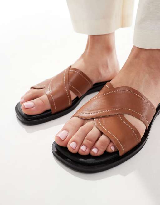 New Look – Sandalen in Hellbraun mit überkreuzten Riemen, 3 von 4