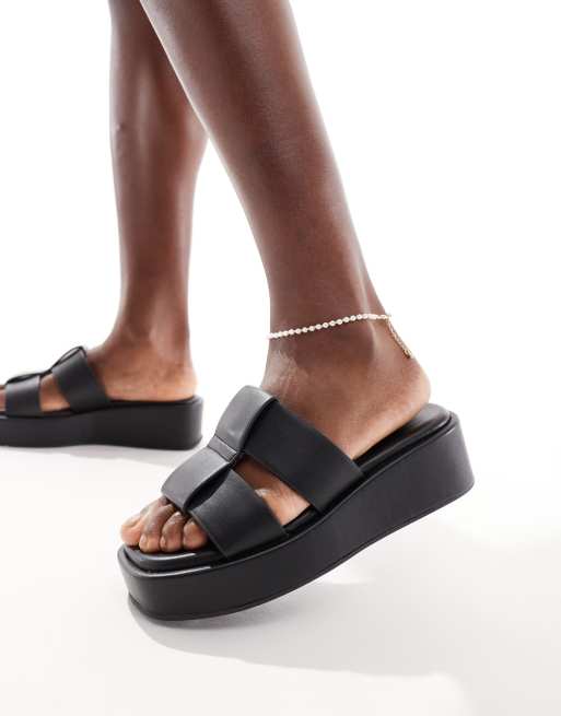 New Look - Sandalen met dikke plateauzool in jaren 90-stijl in zwart