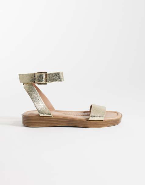 New Look - Sandalen met gekruiste bandjes in goud - view 1