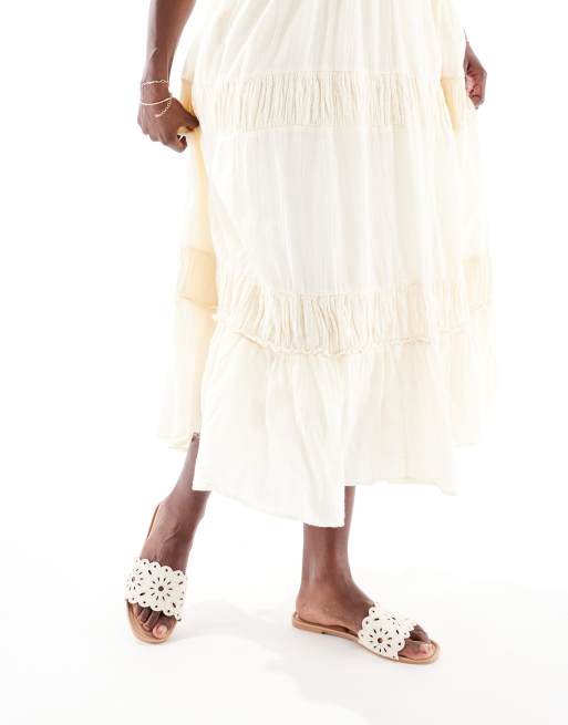 New Look - Sandalen met uitsnijdingen en linnenlook in crème, 3 van 4
