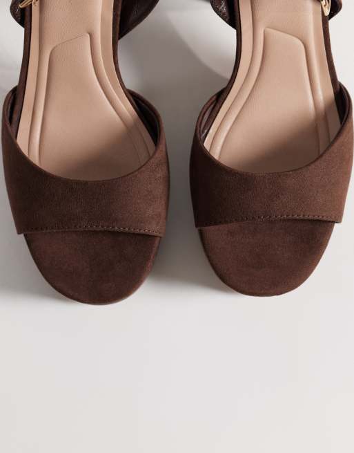 New Look - Sandales en suédine à talon et semelle plateforme - Marron, 2 de 4