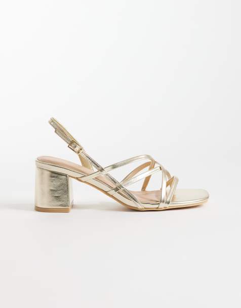 New Look – Sandaletten in Gold mit mehreren Riemchen und Blockabsatz - view 1