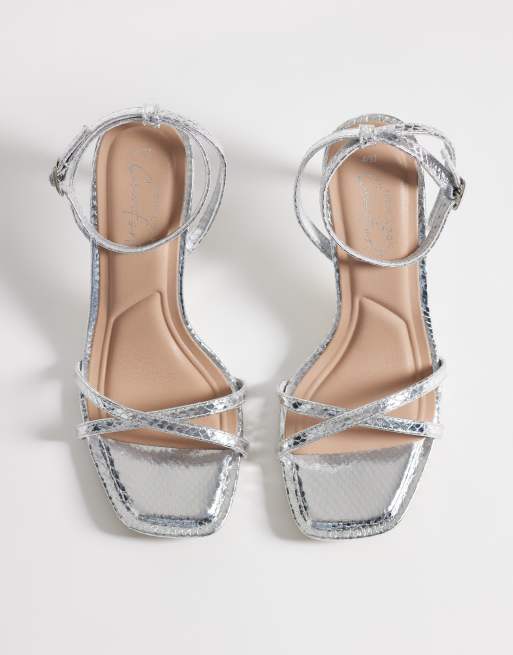 New Look – Sandaletten in Metallic-Silber mit Stiletto-Absatz, 4 von 4