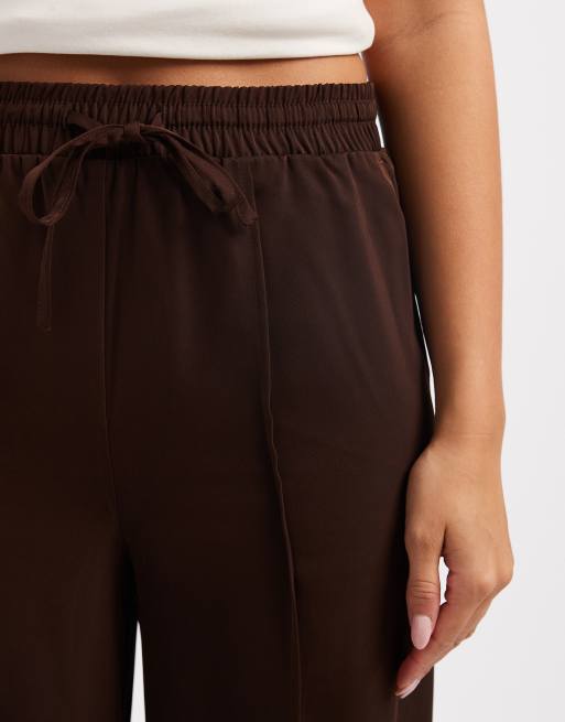New Look - Satijnen broek met wijde pijpen in bruin, 2 van 5