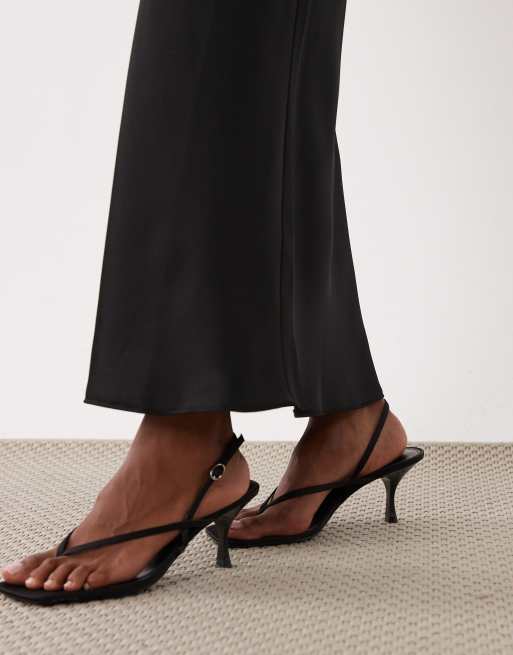New Look satin bias maxi skirt in black, 2 of 5