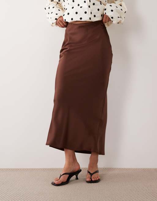 New Look satin bias midi skirt in brown, 2 of 5