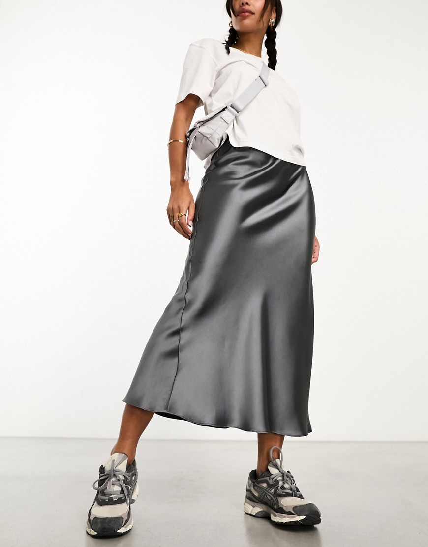 New Look satin midi skirt in grey