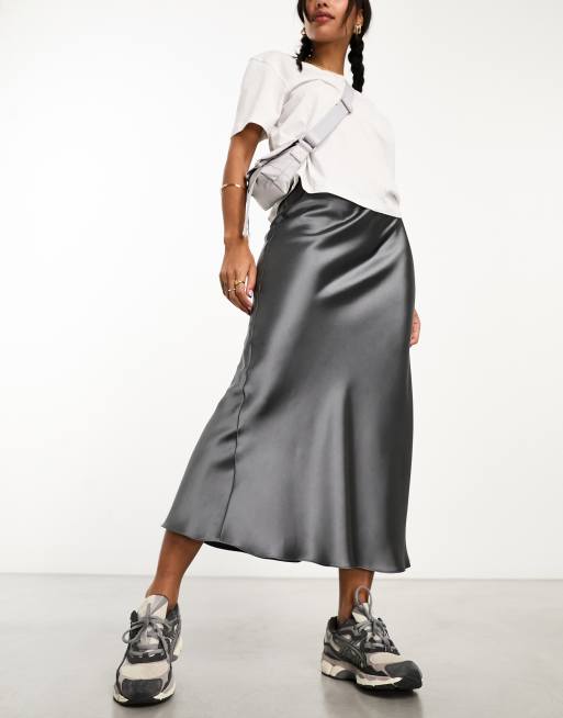 New Look satin midi skirt in grey | ASOS