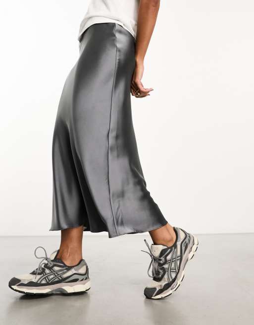 New Look satin midi skirt in grey, 4 of 4
