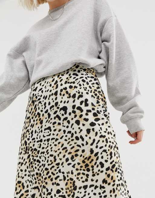 New look satin midi hotsell skirt in leopard print