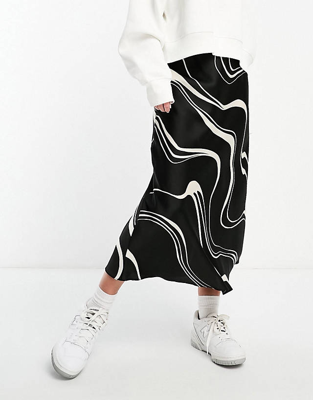 New Look - satin midi skirt in wave print