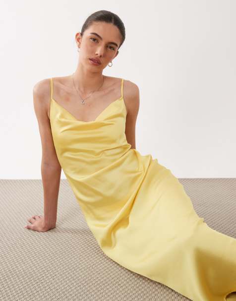 New Look – Satin-Midikleid in Gelb mit Wasserfallausschnitt - view 1